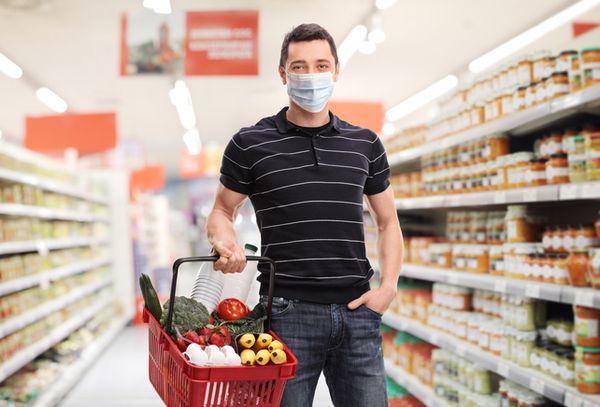 Should you Wipe Down Groceries During the Pandemic?