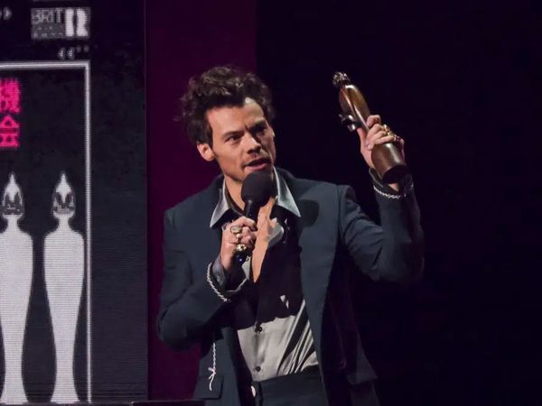Watch: Harry Styles Acknowledges Privilege at the Brit Awards