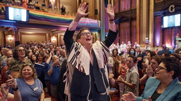 After 32 Years as a Progressive Voice for LGBTQ Jews, Rabbi Sharon Kleinbaum Heads into Retirement