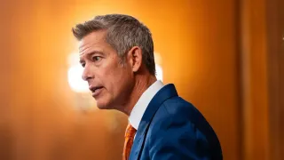 Transportation Secretary Sean Duffy Warns of 'Mass Chaos' in Skies If Shutdown Continues