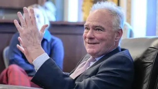 Senate Advances Resolution to Limit Trump's War Powers After Venezuela Raid