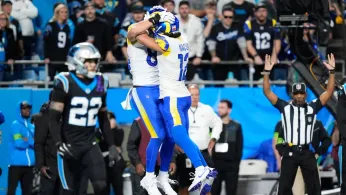 Stafford's Late TD Pass to Parkinson Lifts the Rams Past the Panthers 34-31 in Tense Playoff Opener